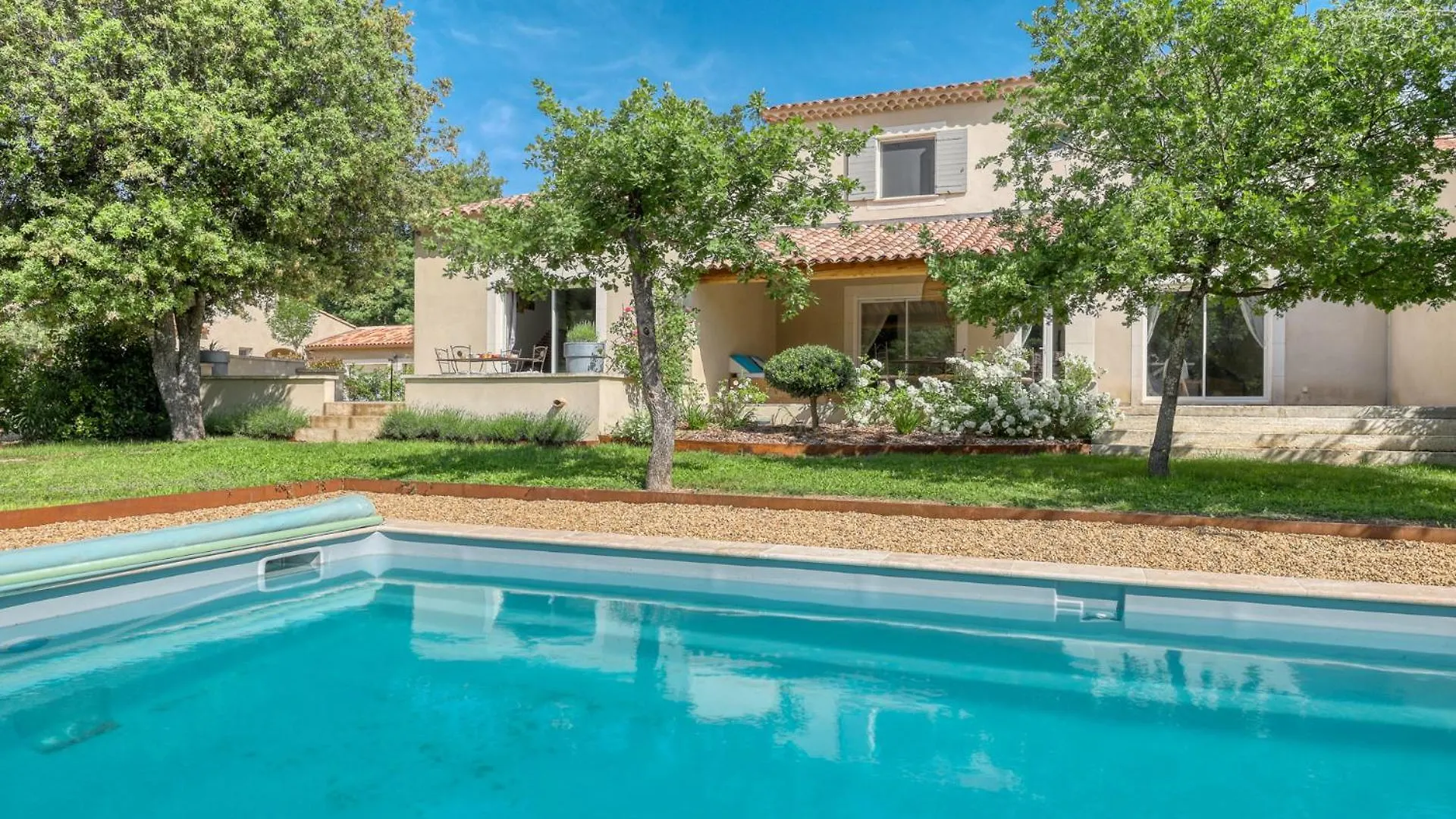Le Jardin Des Delis Gite Neuf En Provence Saint-Saturnin-d'Apt